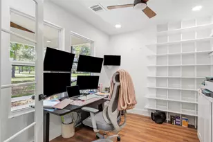 19855 W Lakeshore Dr, Magnolia, TX 77355 - Photo 33