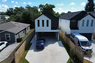 8316 Prairie View Dr, Houston, TX 77088 - Photo 29