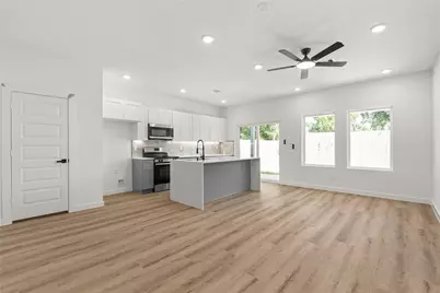 8316 Prairie View Drive, Houston, TX 77088 - Photo 5