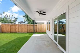 8316 Prairie View Dr, Houston, TX 77088 - Photo 23