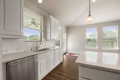 7502 Windsor Park Court, Spring, TX 77379 - Photo 17