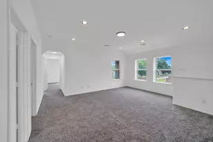 12818 Regg Dr, Houston, TX 77045 - Photo 17