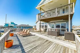 1319 Coral Way, Tiki Island, TX 77554 - Photo 13