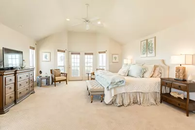 1319 Coral Way, Tiki Island, TX 77554 - Photo 39