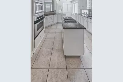 6010 Serrano Terrace Lane, Houston, TX 77041 - Photo 9