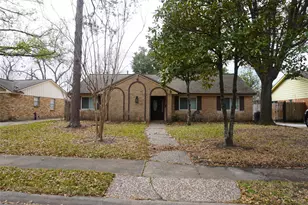 10703 Wickersham Ln, Houston, TX 77042 - Photo 5
