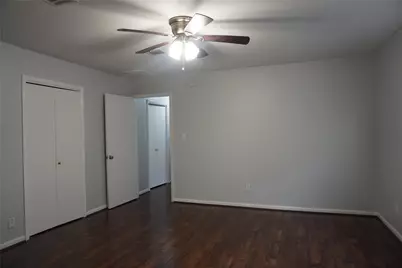 10703 Wickersham Lane, Houston, TX 77042 - Photo 23