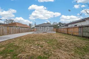 4309 Beggs St, Houston, TX 77009 - Photo 33