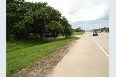 3207 W Parkwood Avenue, Friendswood, TX 77546 - Photo 15