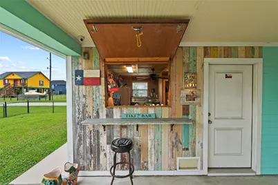 930 West Lane, Crystal Beach, TX 77650 - Photo 21