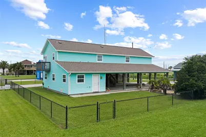 930 West Lane, Crystal Beach, TX 77650 - Photo 37