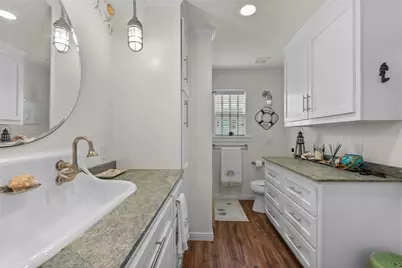 930 West Lane, Crystal Beach, TX 77650 - Photo 5