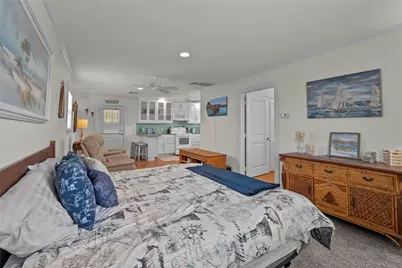 930 West Lane, Crystal Beach, TX 77650 - Photo 17