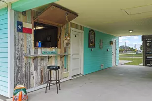 930 West Ln, Crystal Beach, TX 77650 - Photo 21
