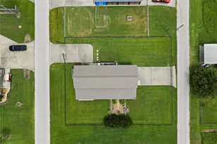930 West Ln, Crystal Beach, TX 77650 - Photo 35
