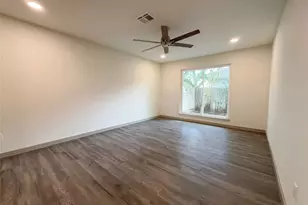 10726 Sugar Hill Dr, Houston, TX 77042 - Photo 13