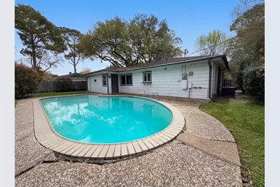 10726 Sugar Hill Drive, Houston, TX 77042 - Photo 5