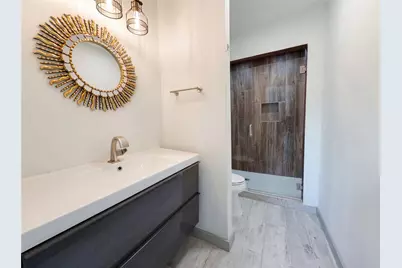 10726 Sugar Hill Drive, Houston, TX 77042 - Photo 9