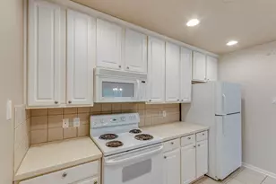 8051 Bay Branch Dr, The Woodlands, TX 77382 - Photo 23