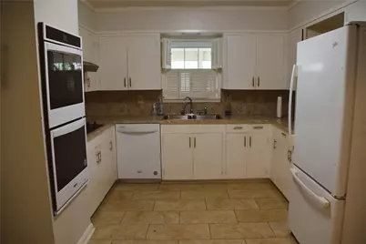 506 Olive, Wharton, TX 77488 - Photo 9