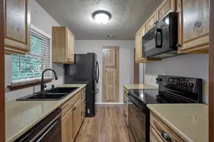 2207 Arendale Ln, Spring, TX 77386 - Photo 9