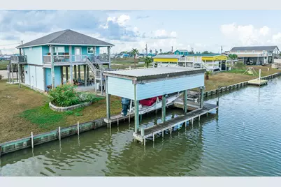 115 Albacore Street, Sargent, TX 77414 - Photo 1