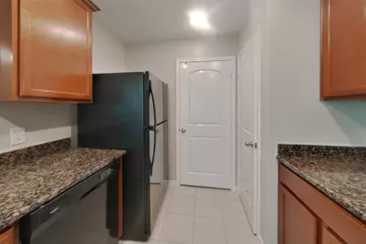 829 Painted Bison Drive, La Marque, TX 77568 - Photo 5