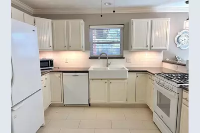 5019 Poinciana Drive, Houston, TX 77092 - Photo 3