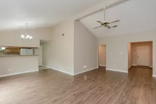 2146 Greenbriar Colony Dr, Houston, TX 77032 - Photo 7