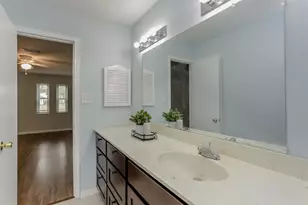 2146 Greenbriar Colony Dr, Houston, TX 77032 - Photo 15