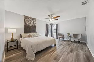 403 Colonial Dr, Friendswood, TX 77546 - Photo 13