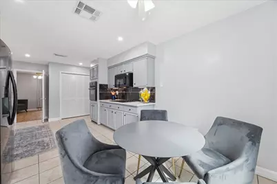 403 Colonial Drive, Friendswood, TX 77546 - Photo 11