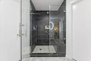 403 Colonial Dr, Friendswood, TX 77546 - Photo 17