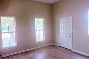 2105 Laurel Ave, Beaumont, TX 77701 - Photo 7