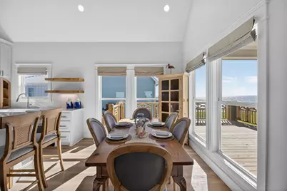 990 Peachtree, Gilchrist, TX 77617 - Photo 11