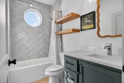 990 Peachtree, Gilchrist, TX 77617 - Photo 31