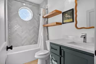 990 Peachtree, Gilchrist, TX 77617 - Photo 31