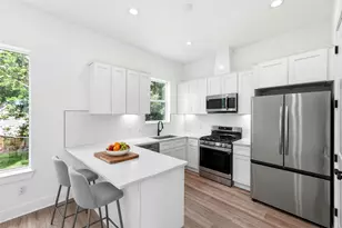 944 Homer St, Houston, TX 77091 - Photo 3