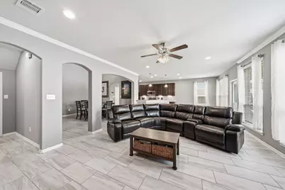 4538 Buentello Drive, Katy, TX 77449 - Photo 9