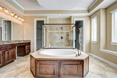 2914 Cotswold Lane, Sugar Land, TX 77479 - Photo 3