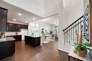 207 Canvasback Dr, Clute, TX 77531 - Photo 3