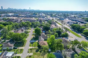 3222 Jarvis St, Houston, TX 77063 - Photo 27