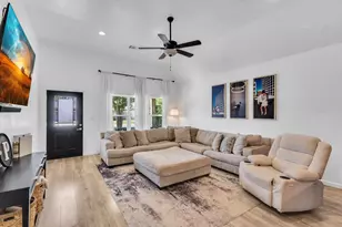 3220 Ash Ave, Groves, TX 77619 - Photo 5
