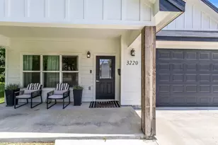 3220 Ash Ave, Groves, TX 77619 - Photo 3