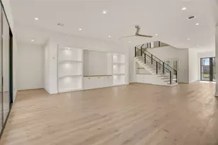 7908 Westwood Dr, Houston, TX 77055 - Photo 5