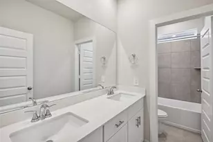 10012 Rustic Charm St, Houston, TX 77080 - Photo 23