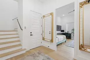 5704 Fairdale Ln, Houston, TX 77057 - Photo 3