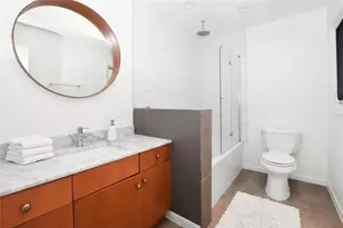 42 Skyflower Dr, The Woodlands, TX 77381 - Photo 23
