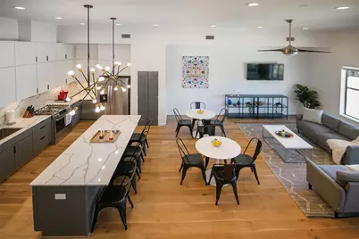 511 Memorial Heights Drive, Houston, TX 77007 - Photo 17