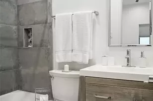 511 Memorial Heights Dr, Houston, TX 77007 - Photo 23